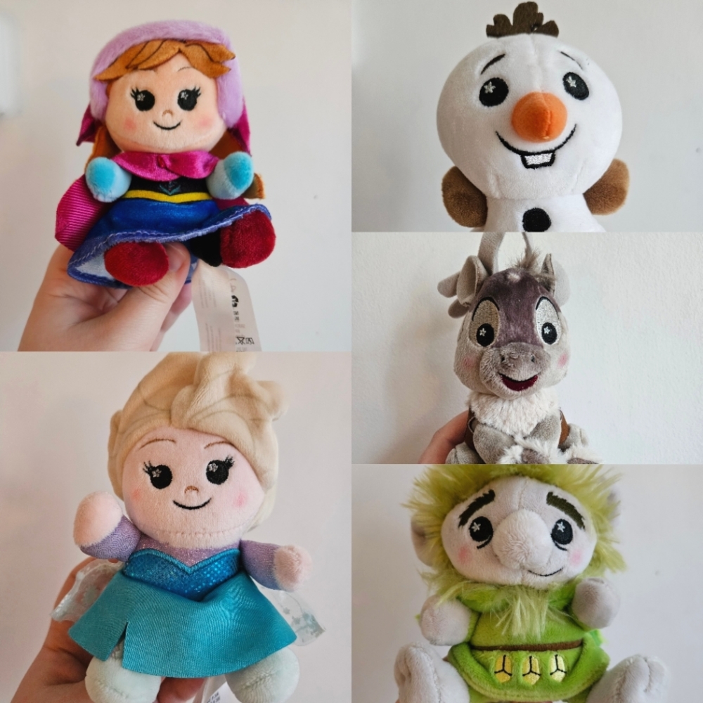 Disney Frozen Wishables Plush Set of 5